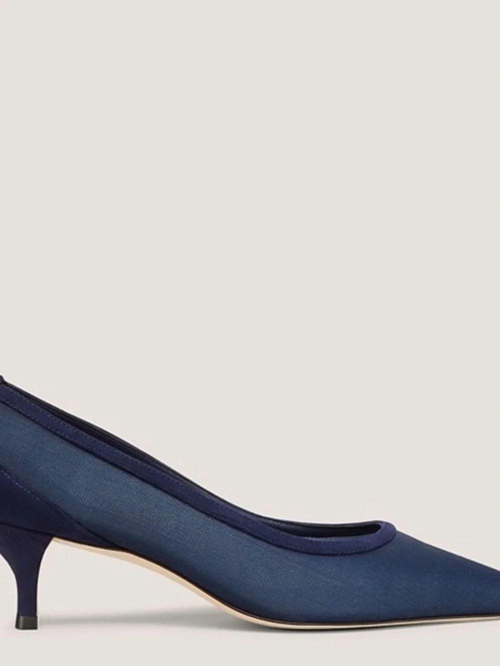 STUART WEITZMAN KITTEN PUMP: like new with dust bag